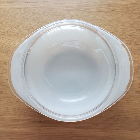 Vintage Pyrex 022 White Opal Casserole Dish With Lid - Picture 2 of 15